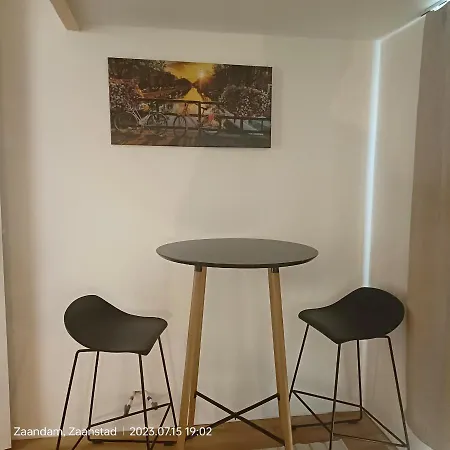 Homestay Single In A Private